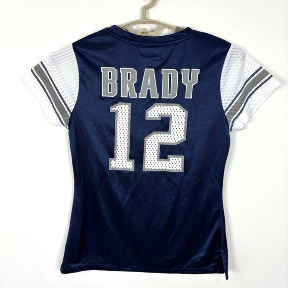 NFL TEAM Apparel Women's Medium New England Patriots Tom Brady 12 Jersey T shirt - Picture 2 of 6